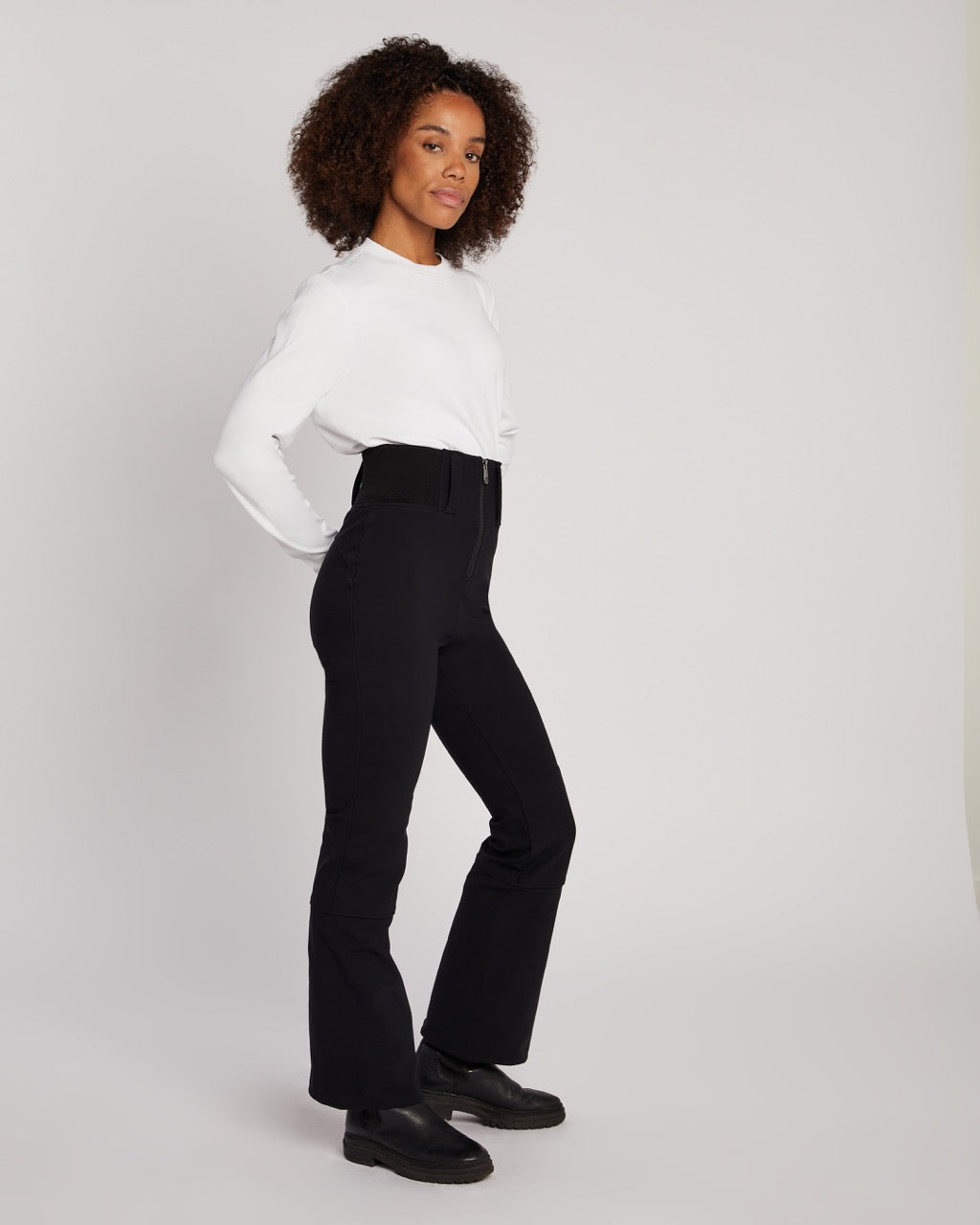 Poivre Blanc Women's Softshell Ski Pant in Black